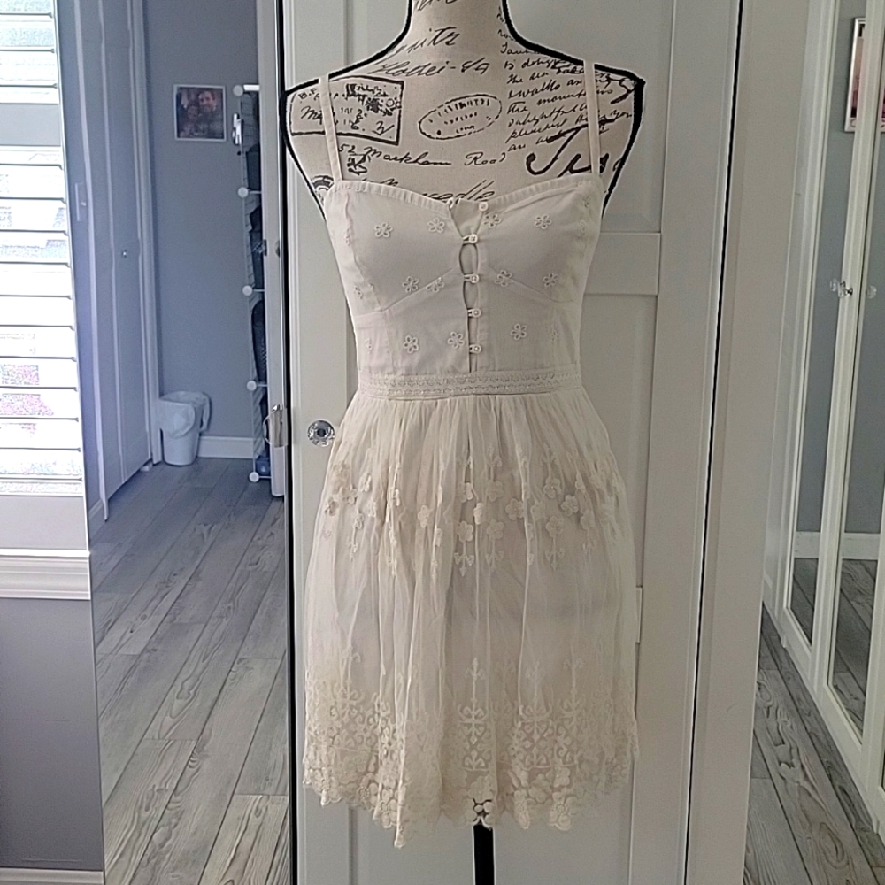 Lace dress